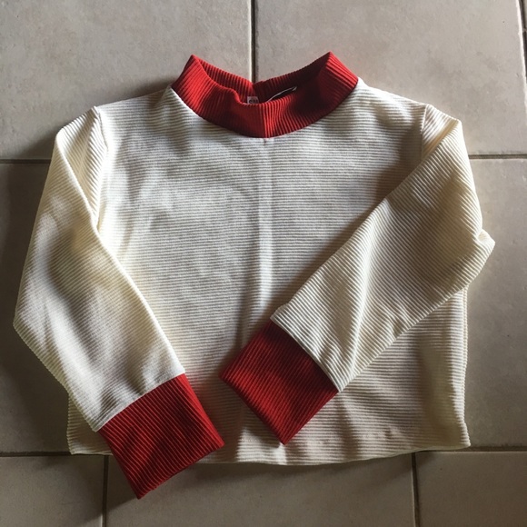 Tops - Adorable crop top!